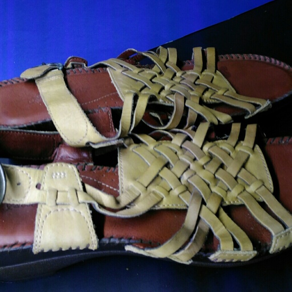 Shoes - Picture 2 of 2